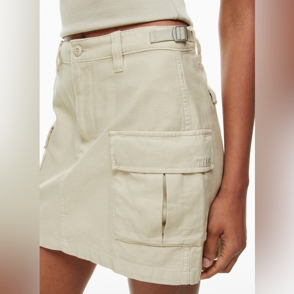 Aritzia TNA Supply Cargo Mini Skirt - Picture 4 of 7